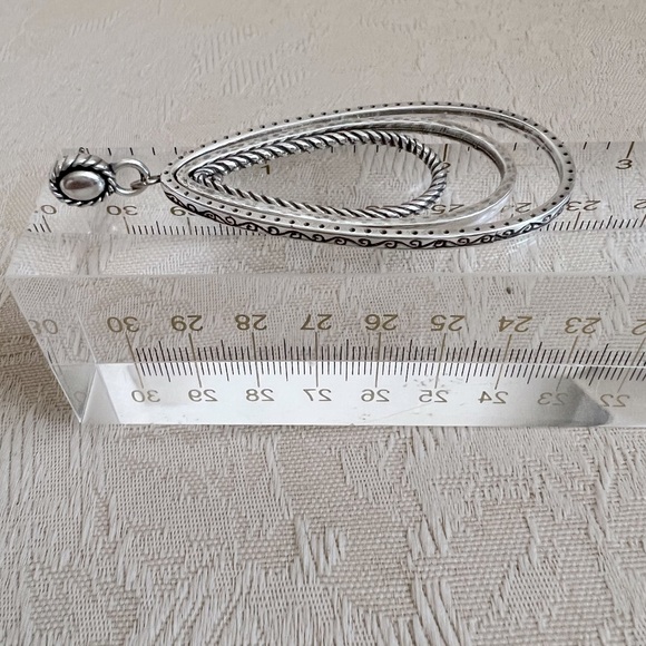 Silver nickel free dangle earrings - Picture 8 of 9